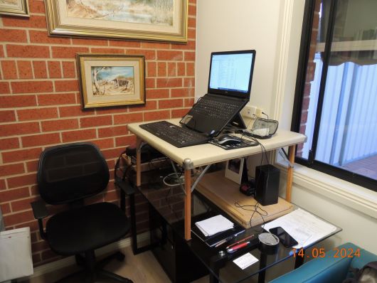 Office with Table to stand